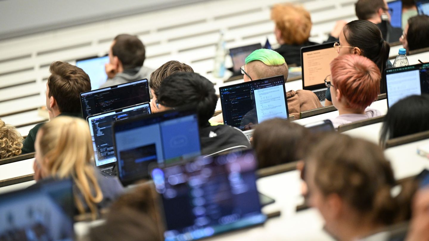 Informatik-Vorlesung in Tübingen Foto: Bernd Weißbrod/dpa