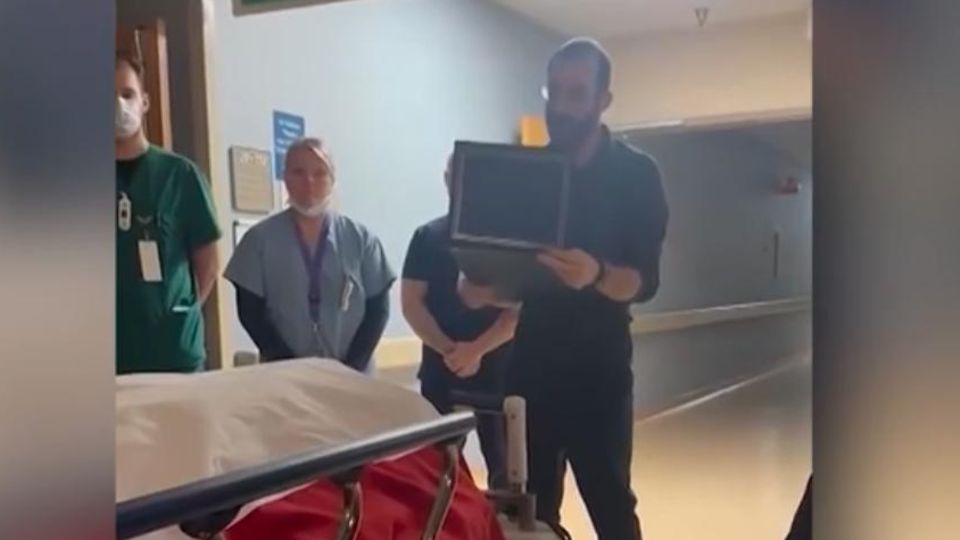 VOn ICE-Beamten erschossener Pfleger hält Rede