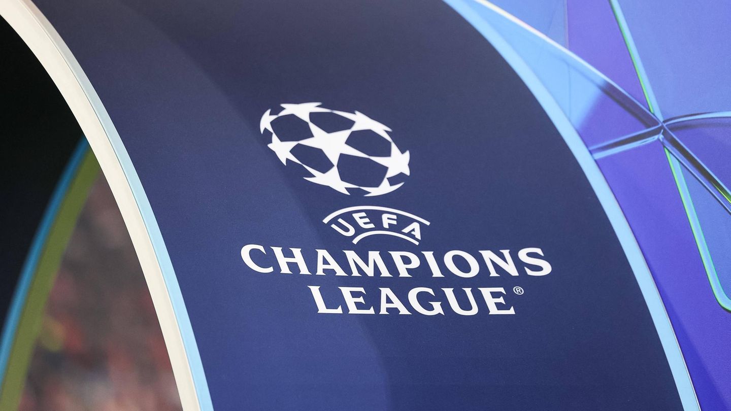 Uefa Champions League Logo