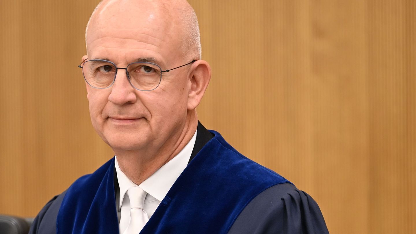 Wilhelm Wolf, Präsident des Staatsgerichtshofes, hat ein wegweisendes Urteil zum Wahlrecht verkündet. (Archivbild) Foto: Michael