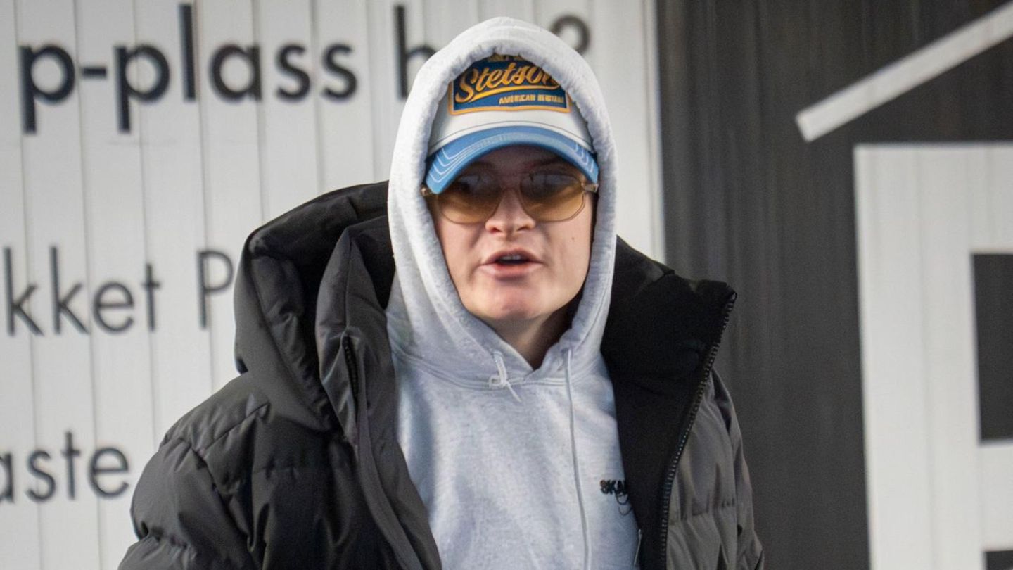 Marius Borg Høiby kürzlich in Oslo. Er trägt einen grauen Kapuzenpulli