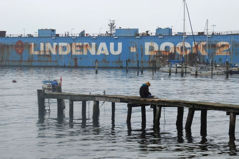 Der Umzug des Docks ist in den kommenden Monaten geplant. (Archivbild) Foto: Marcus Brandt/dpa