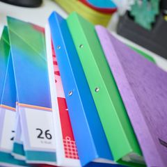 Der Verlag aus Magdeburg veröffentlicht vor allem Schulbücher aus dem Bereich Ethik und Religion. (Symbolbild) Foto: Annette Rie