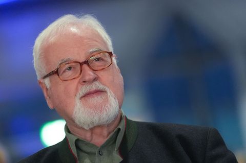 Ex-Ministerpräsident Peter Harry Carstensen (CDU) sorgt sich über den Judenhass in Deutschland. (Archivbild) Foto: Marcus Brandt