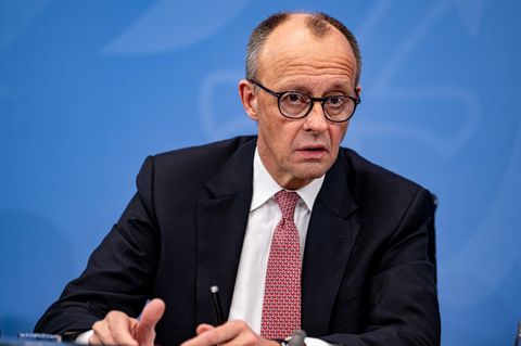 Friedrich Merz sagte der Ukraine bei den Verhandlungen Unterstützung zu, direkt mit Russland sprechen, wolle er aber nicht