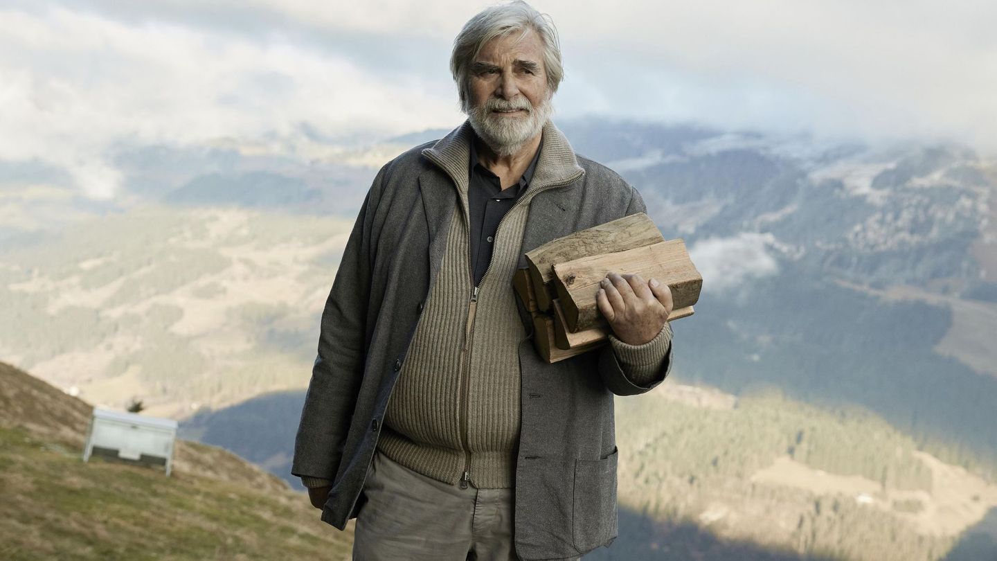 Der im Mai 2023 verstorbene Schauspieler Peter Simonischek spielt in "Das Beste kommt noch!" seine letzte Rolle.