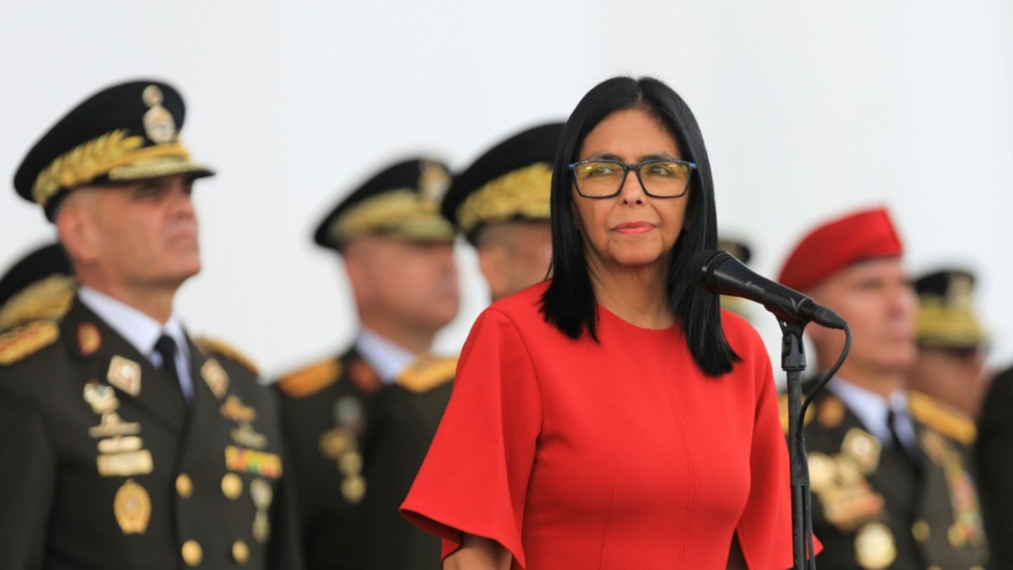 Delcy Rodríguez bei der Zeremonie in Caracas