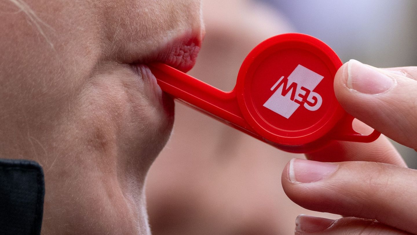 Die GEW hat Angestellte an Schulen zu Warnstreiks aufgerufen. (Symbolbild) Foto: Hendrik Schmidt/dpa