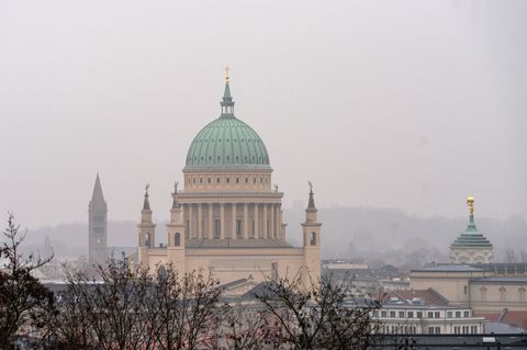 In der Einzelkategorie "Steuern" schneidet Brandenburg der Auswertung zufolge besonders gut ab, bei der Leistungsfähigkeit der V