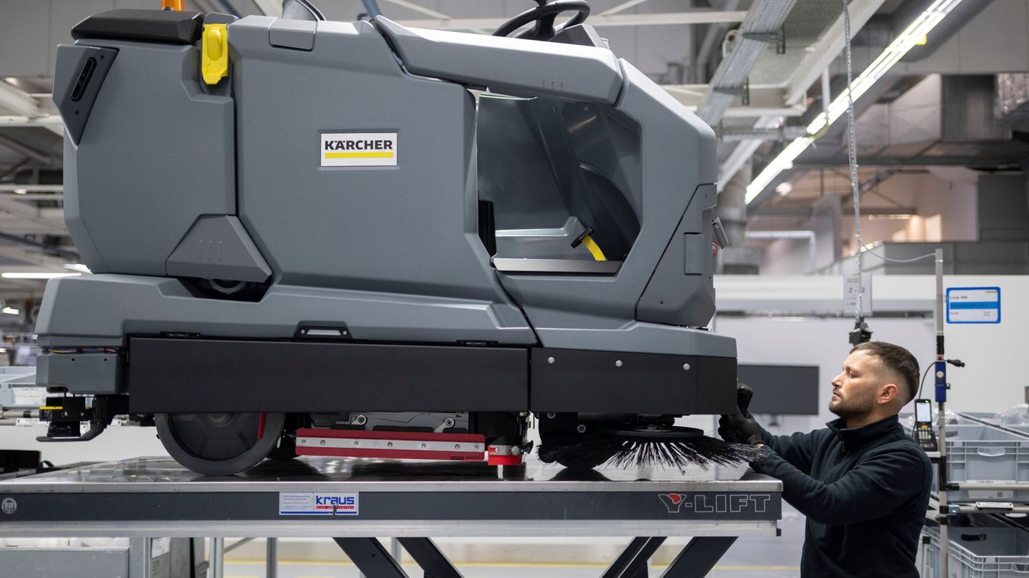 Der Markt sei von Kaufzurückhaltung bei den gewerblichen Kunden geprägt gewesen, teilte Kärcher mit. Foto: Marijan Murat/dpa