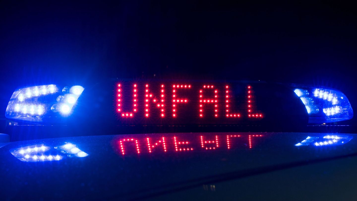 Nach einem Lkw-Unfall mit 24 Tonnen Kabelrollen ist die A71 bei Stadtilm in Fahrtrichtung Schweinfurt gesperrt. (Symbolbild) Fot