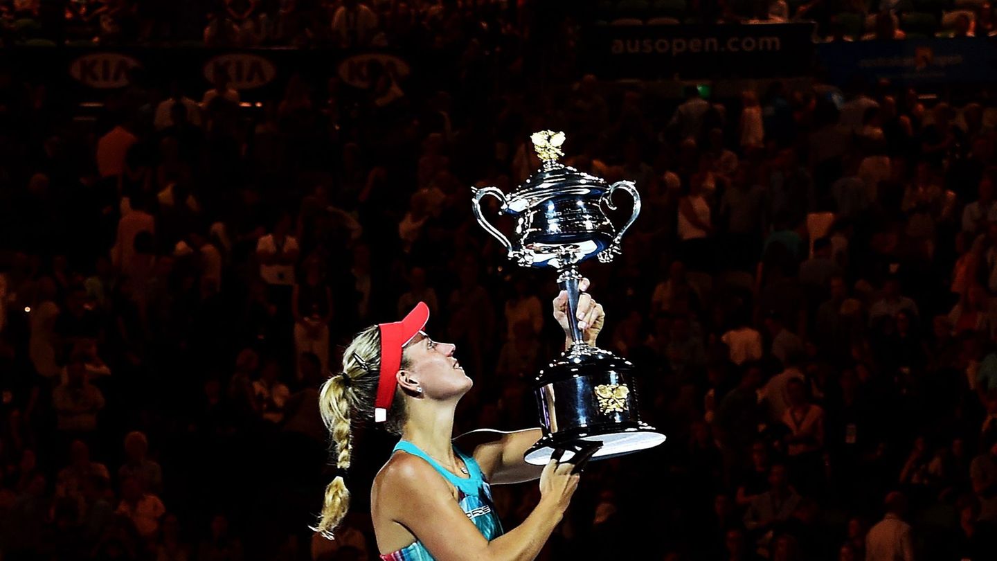 Angelique Kerber gewann vor zehn Jahren bei den Australian Open ihren ersten Grand-Slam-Titel. Foto: Tracey Nearmy/AAP/dpa