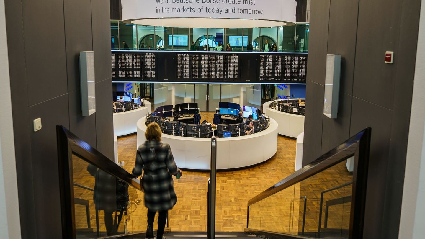 Enttäuschende SAP-Zahlen belasten Dax zum Handelsstart Foto: Andreas Arnold/dpa