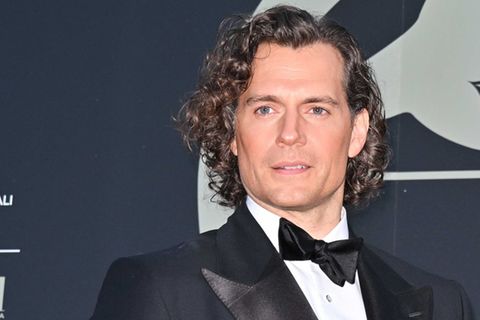 Henry Cavill postete auf Instagram Bilder, die ihn erstmals in seiner Rolle als Highlander zeigen.