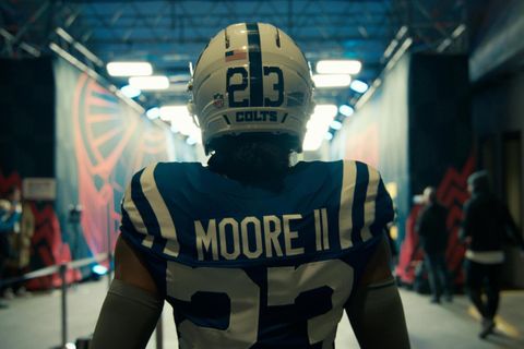 Colts-Starverteidiger Kenny Moore II im Berliner Olympiastadion vor dem NFL-Spiel gegen die Atlanta Falcons