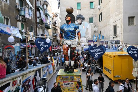 Neapel gestaltet Madonna-Gedenkstätte um (Foto-Archiv). Foto: Arne Dedert/dpa