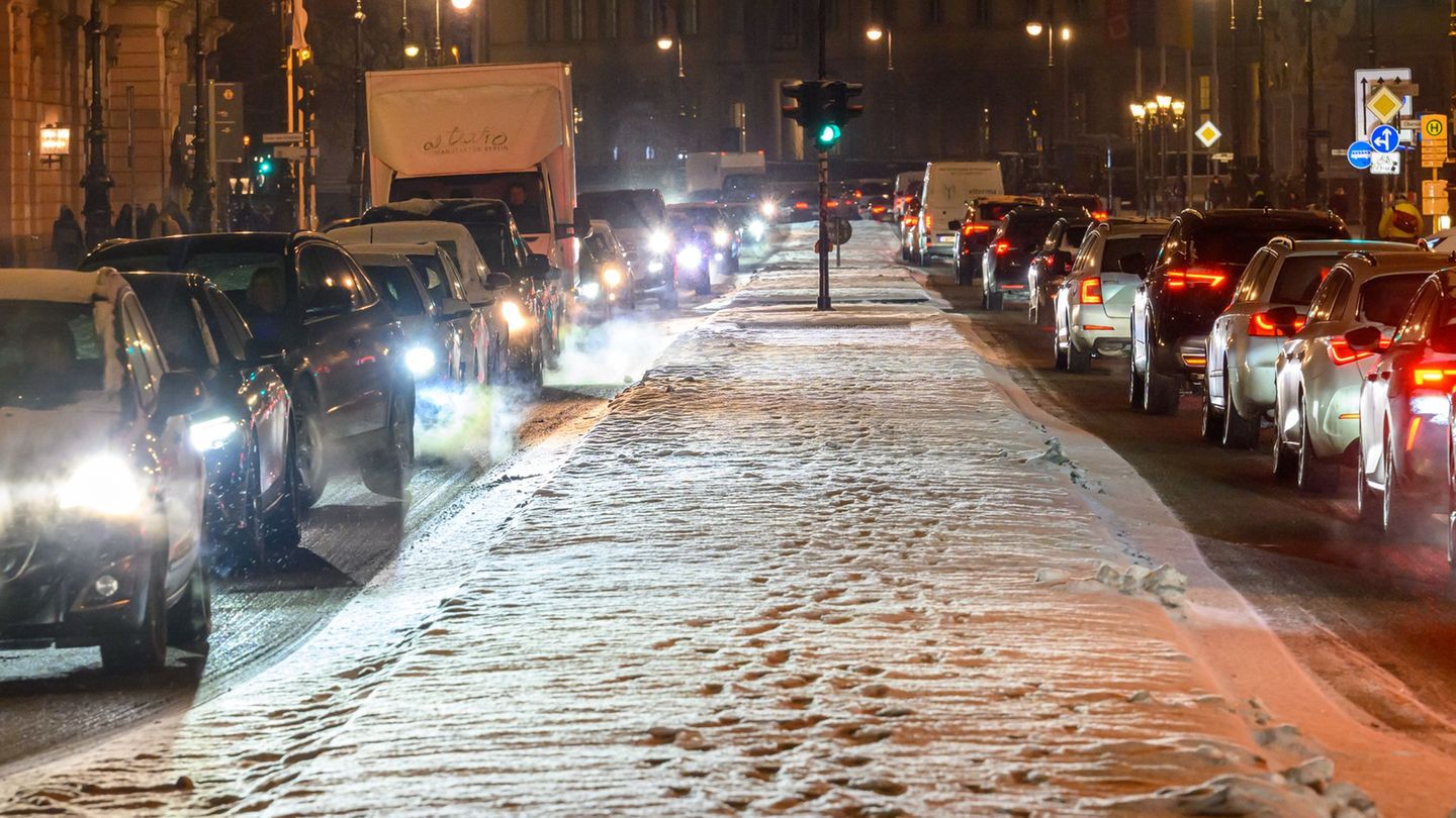 Ein Kurzurlaub in den Winterferien ist unter Berlinern sehr beliebt. (Symbolbild) Foto: Soeren Stache/dpa