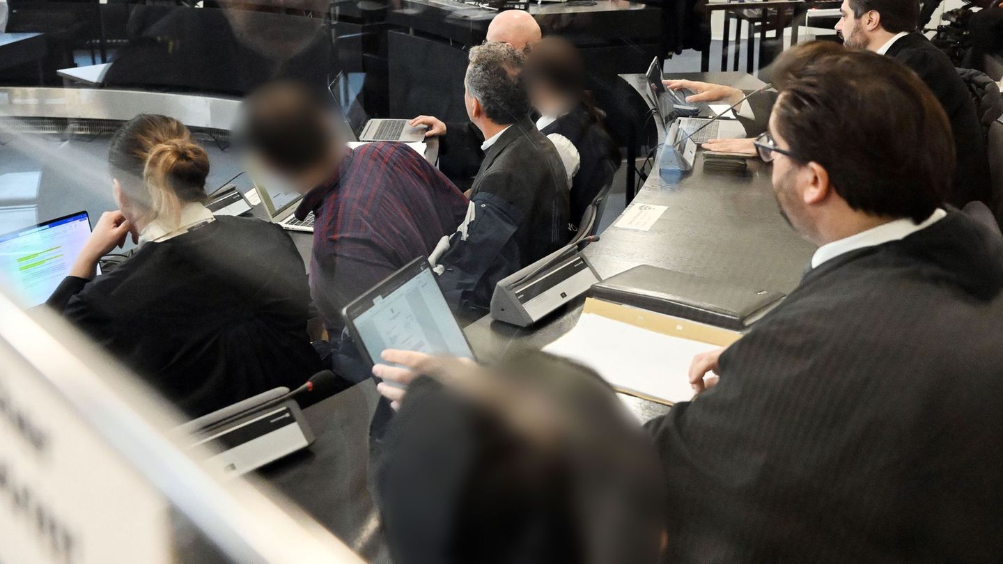 Warum musste ein auf einer Liege fixierter Patient sterben? Foto: Uli Deck/dpa