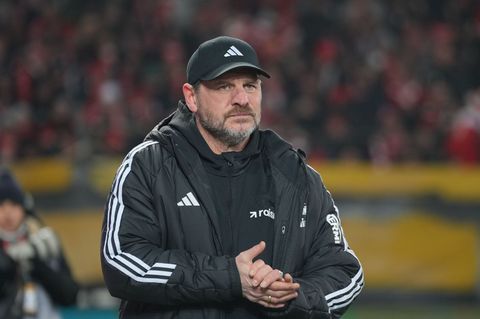 Union-Trainer Steffen Baumgart hat die Heimniederlage gegen Dortmund abgehakt. (Archivbild) Foto: Soeren Stache/dpa
