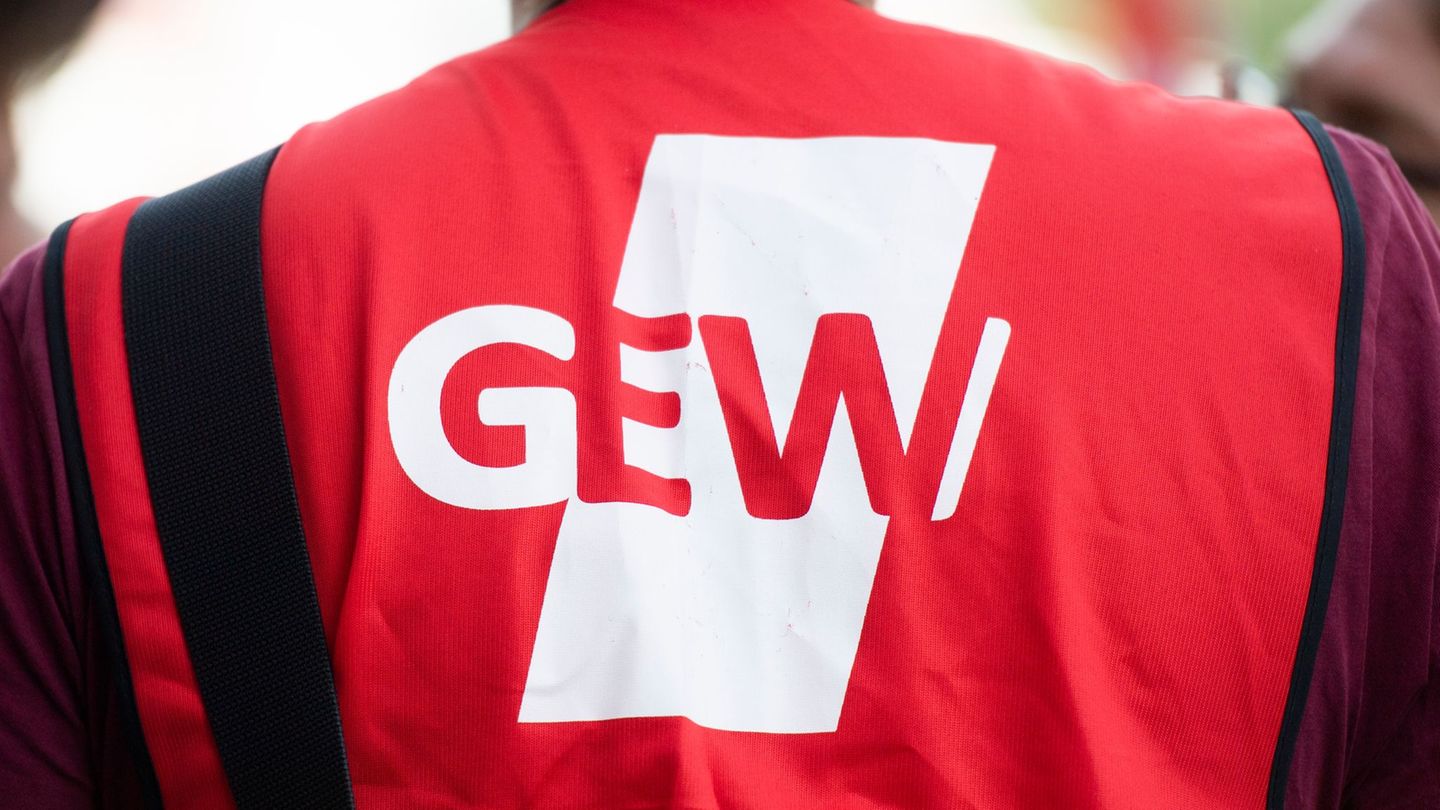 Die GEW hat zum Warnstreik aufgerufen. (Symbolbild) Foto: Christophe Gateau/dpa