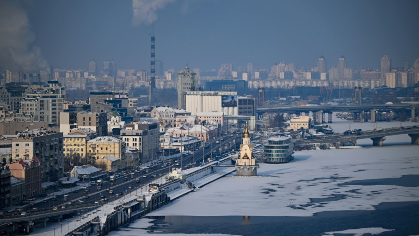 Eis und Schnee in Kiew Mitte Januar