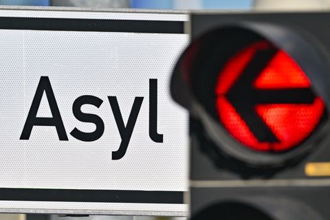 Gegen die Umsetzung der Asylreform hatte sich Widerstand in der SPD geregt - nun gibt es einen Kompromiss. (Symbolbild) Foto: Pa