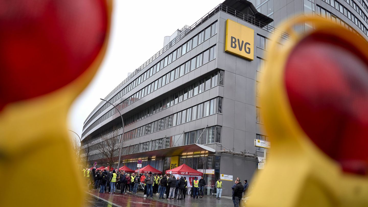 Berliner-Nahverkehr-Verdi-und-BVG-vertagen-sich-nach-zweiter-Tarifrunde