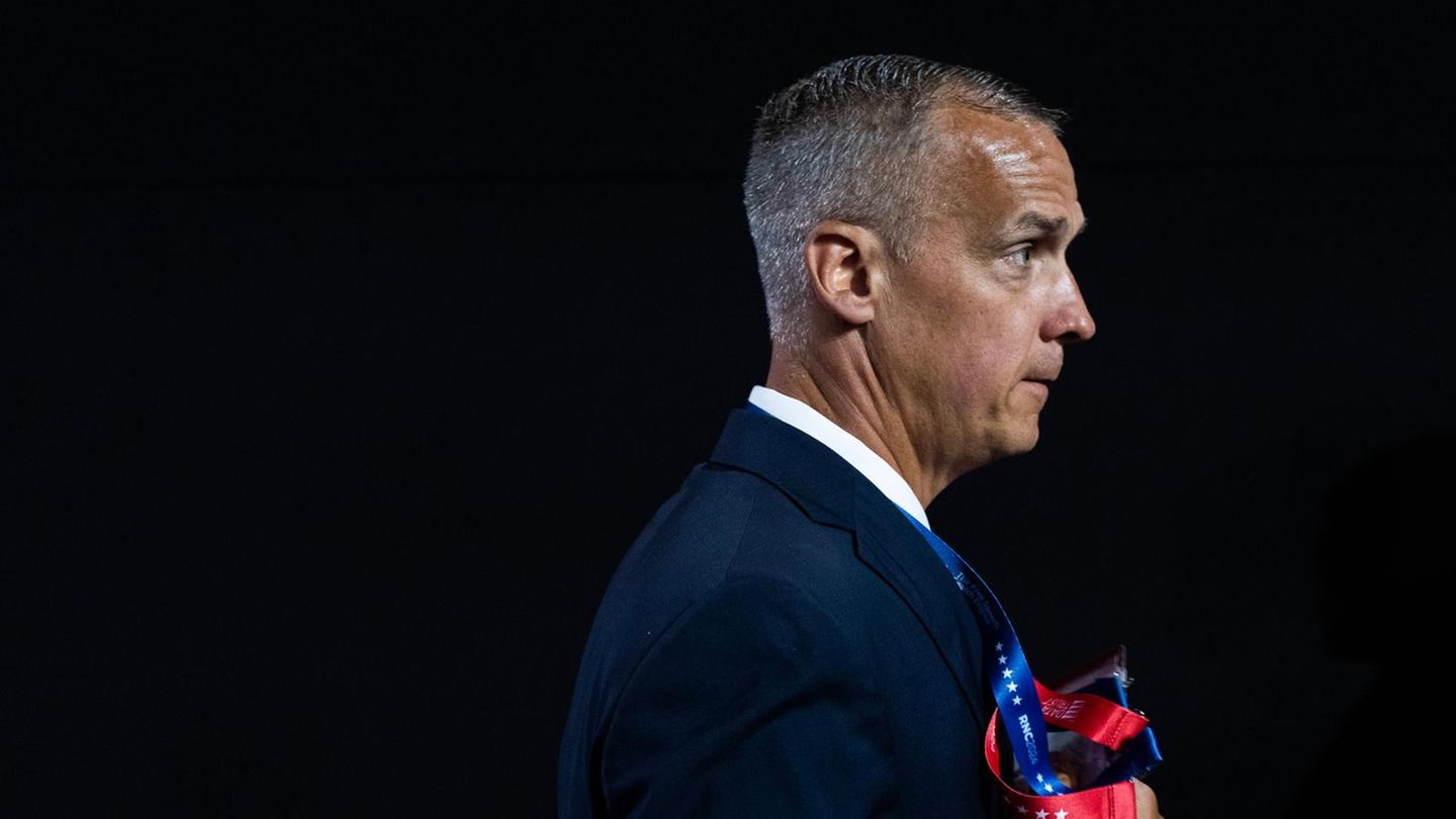 Corey-Lewandowski-Trumps-Pitbull-peitscht-ICE-auf-jetzt-er-wird-zum-Problem