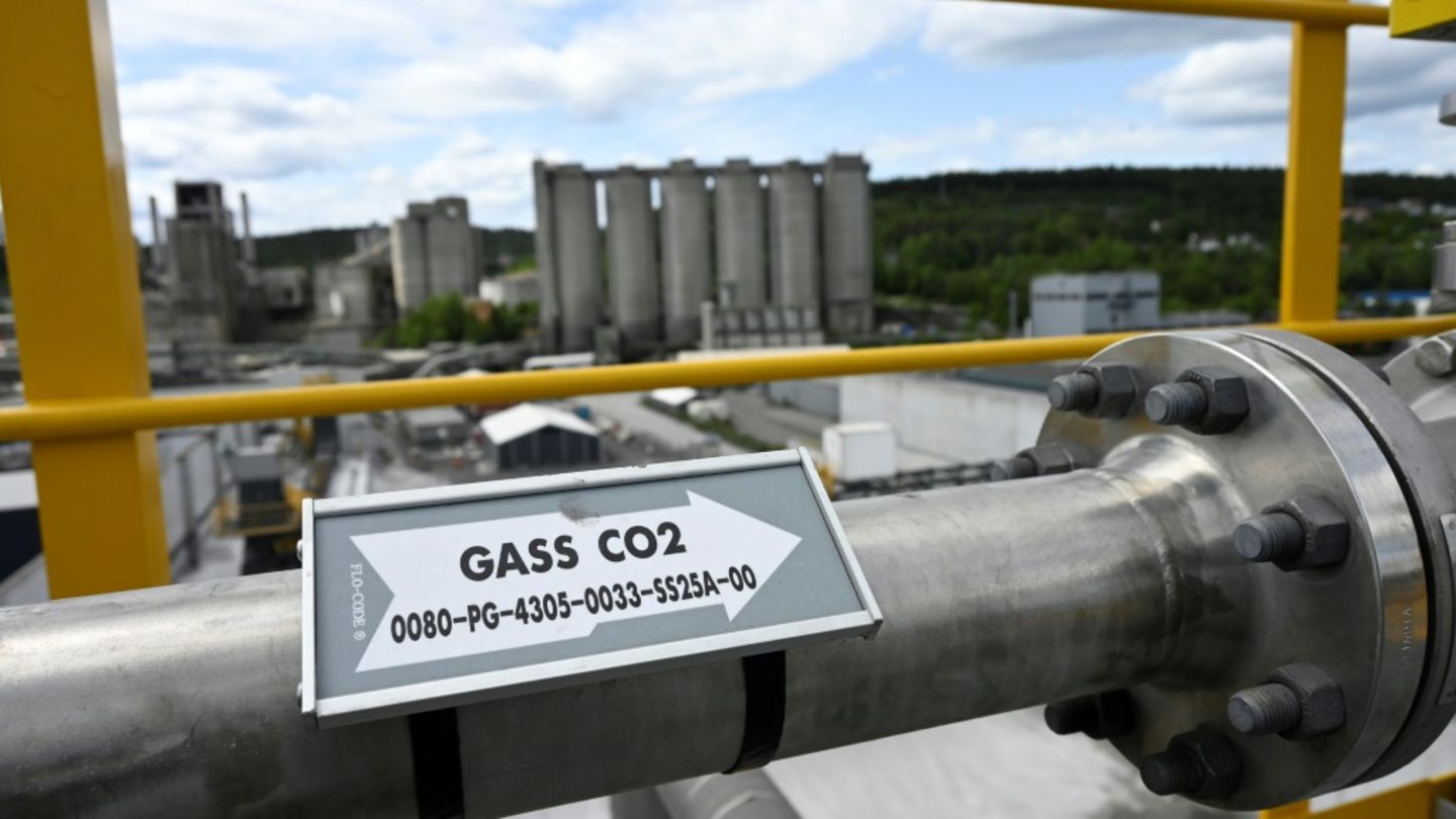 Bundestag-gibt-gr-nes-Licht-f-r-Export-von-abgeschiedenem-CO2-zur-Einlagerung