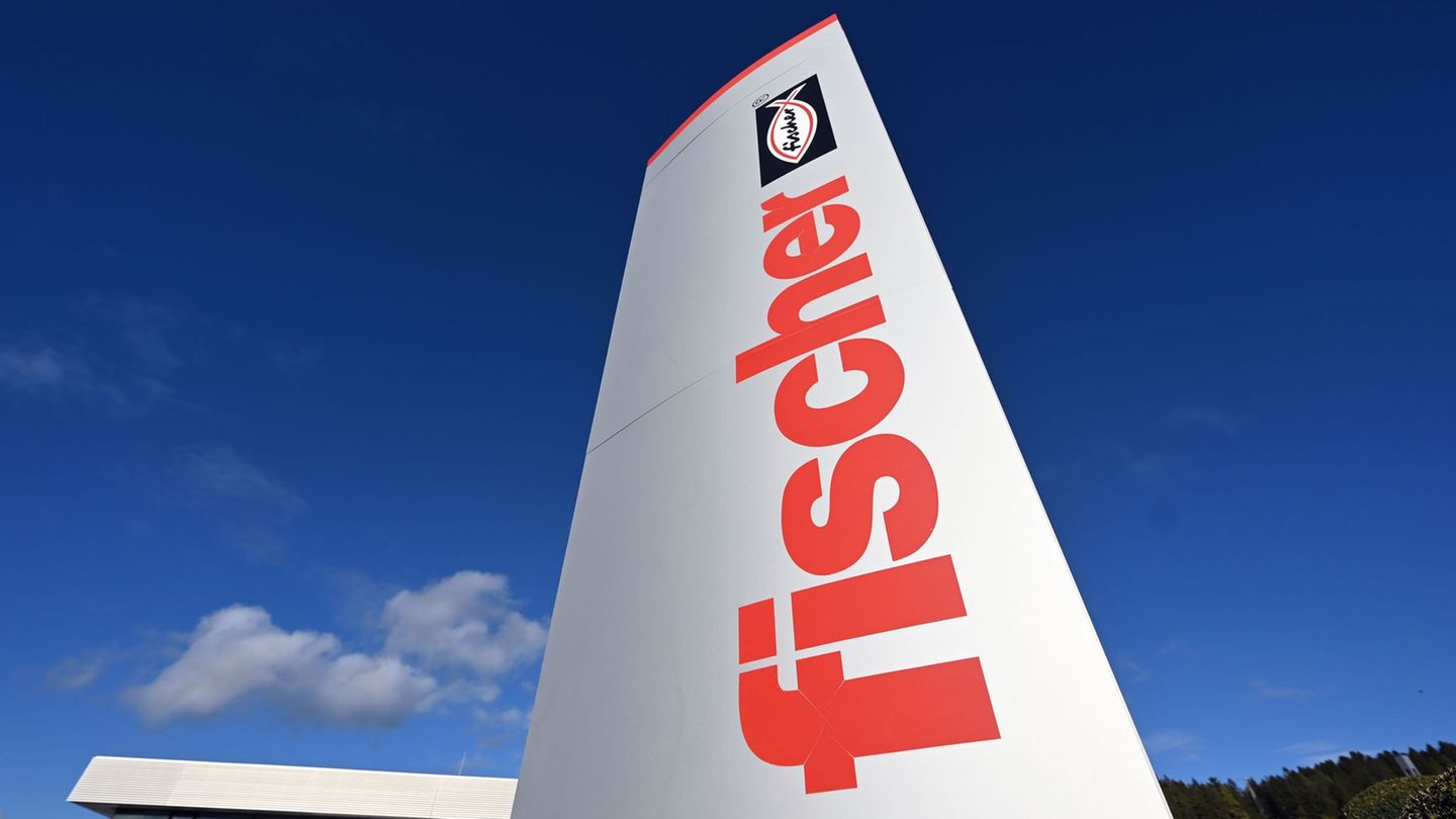 Die Unternehmensgruppe Fischer expandiert nach Saudi-Arabien. (Archivbild) Foto: Uli Deck/dpa