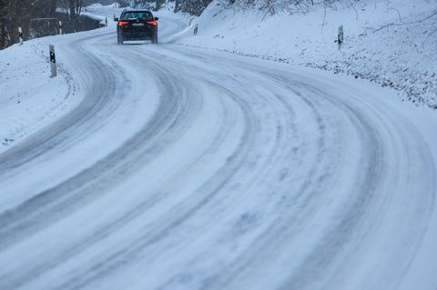 Im Süden kann es teils zu Sichtweiten unter 150 Meter kommen. Foto: Jan Woitas/dpa
