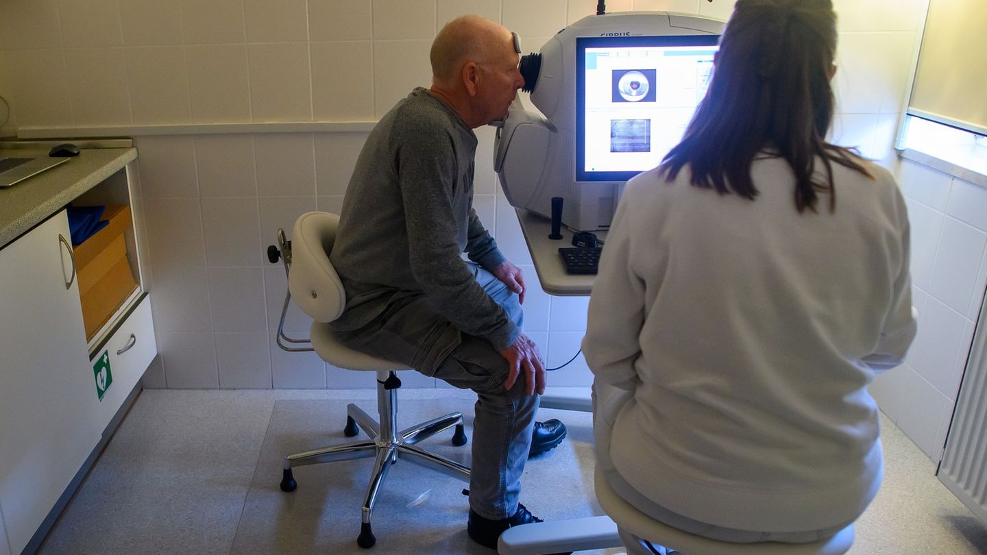 In Salzwedel übernimmt das Praxisteam die Messungen. Foto: Klaus-Dietmar Gabbert/dpa