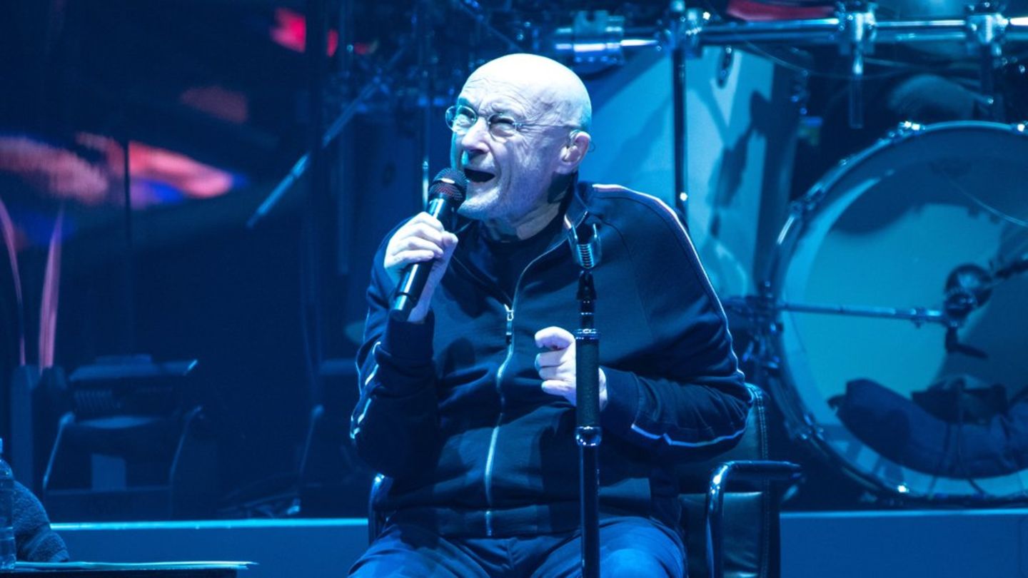Phil Collins: Im März 2022 trat er noch einmal mit Genesis auf.
