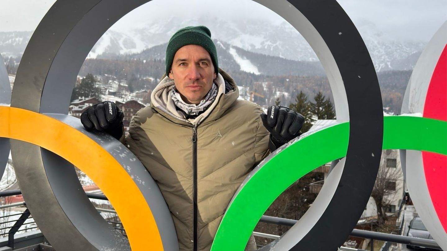 Kurz vor Beginn der XXV. Olympischen Winterspiele in Mailand und Cortina d'Ampezzo nimmt Felix Neureuther den Sinn der Spiele unter die Lupe.