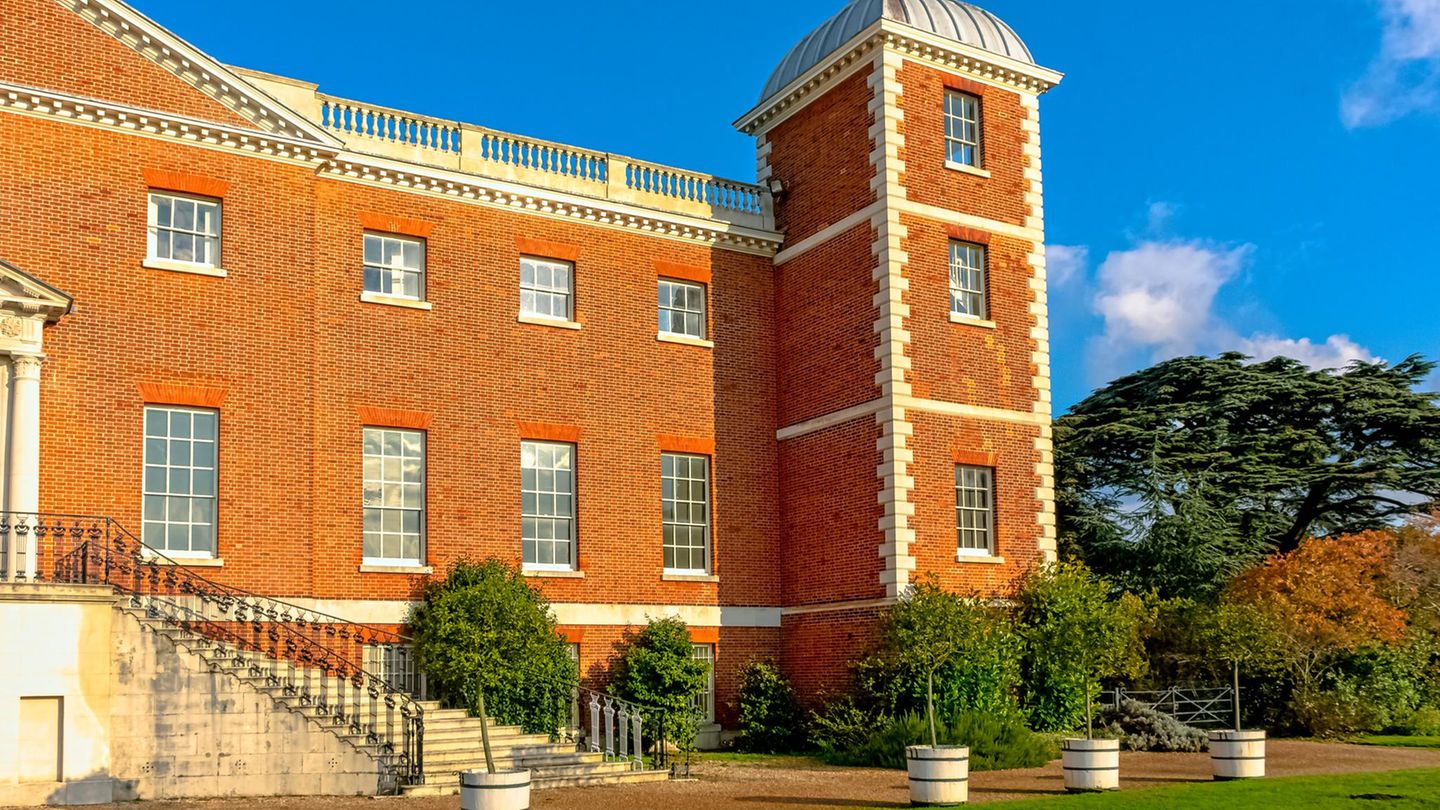 Bridgerton Osterley Park