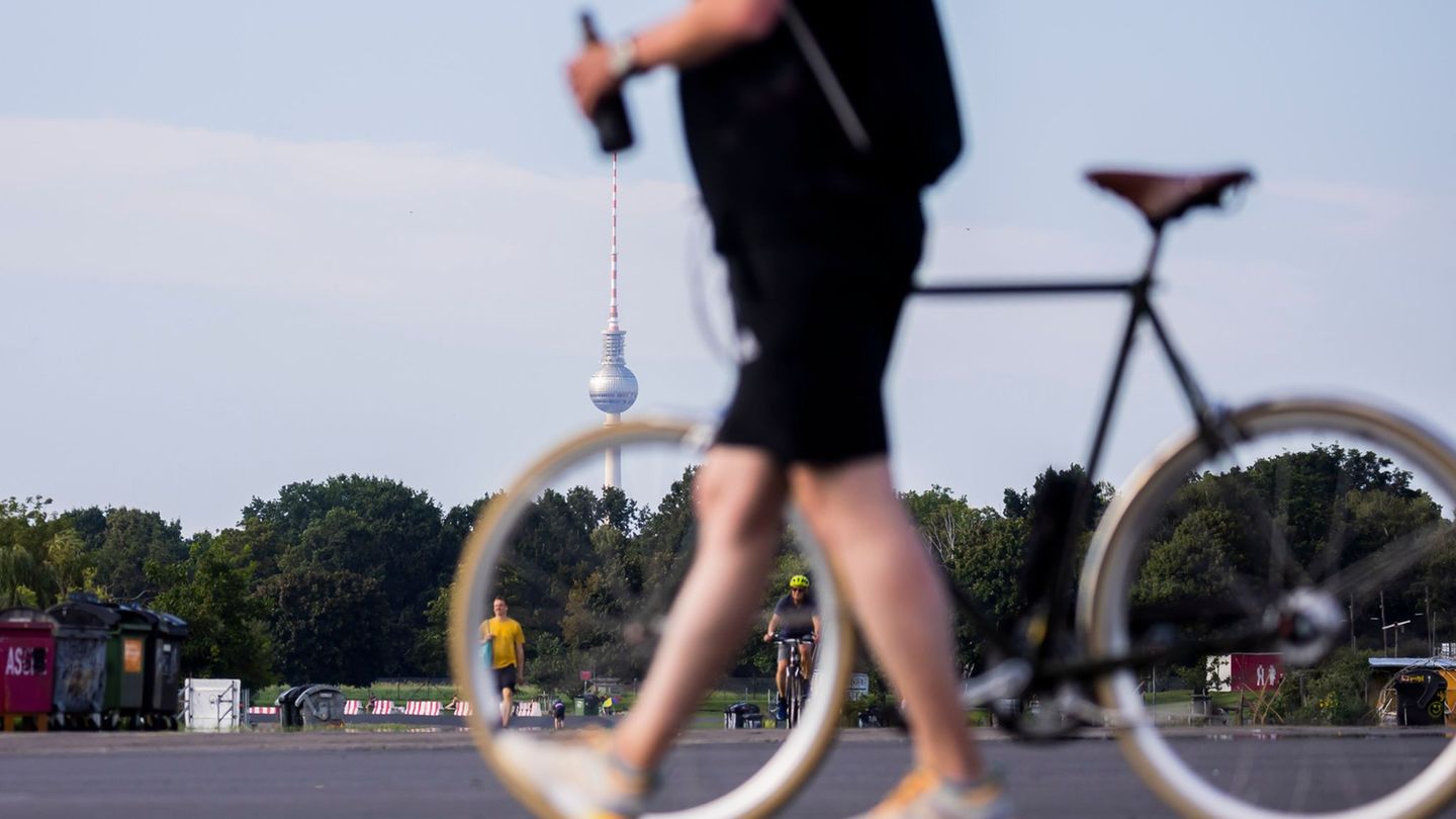 Bisher dürfen Radfahrer und -fahrerinnen mit bis zu 1,6 Promille Alkohol im Blut unterwegs sein, sofern sie keinen Unfall bauen