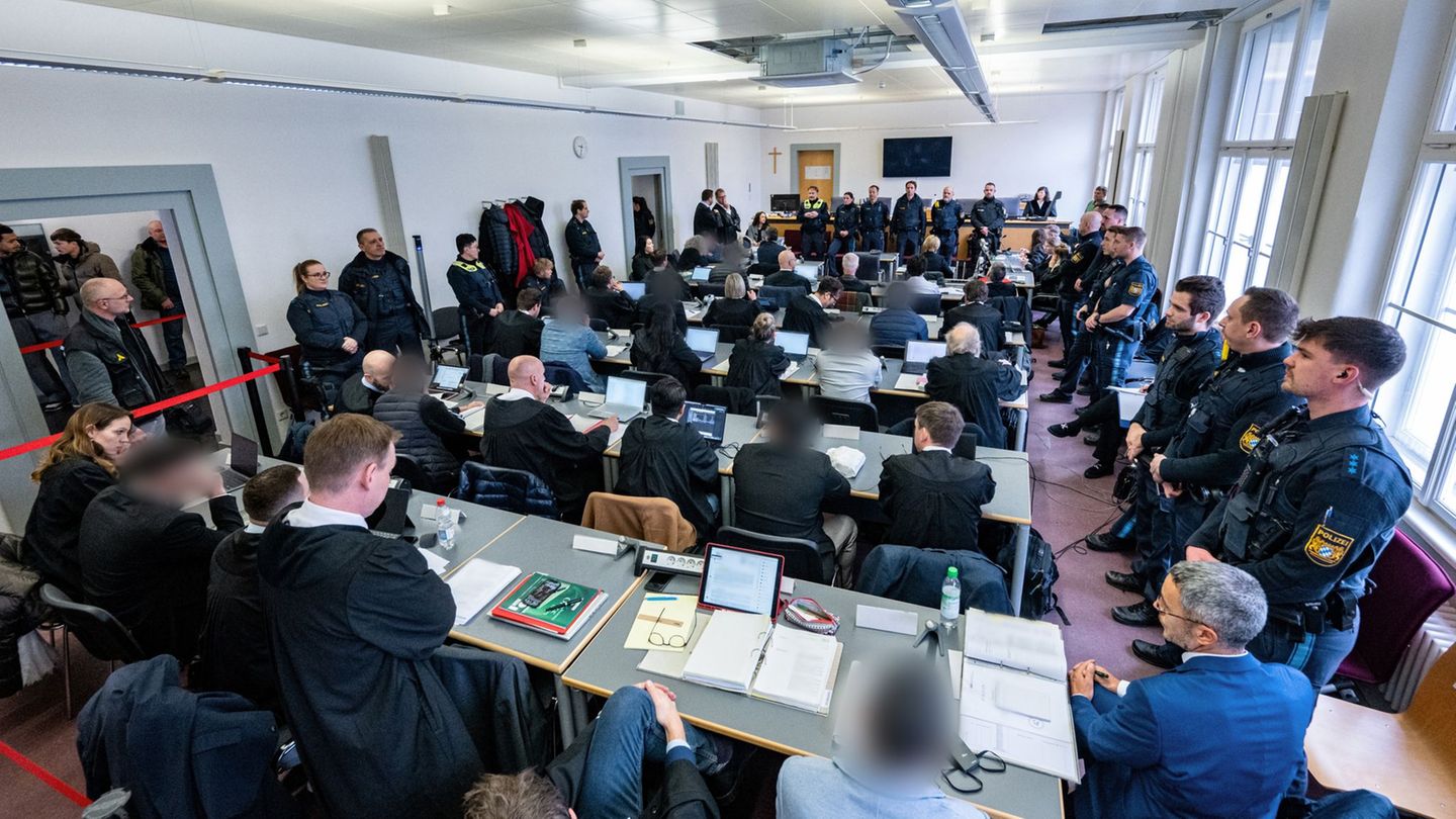 Vor dem Landgericht Regensburg ist das Mammutverfahren mit ursprünglich elf Beschuldigten nach ziemlich genau einem Jahr zu Ende