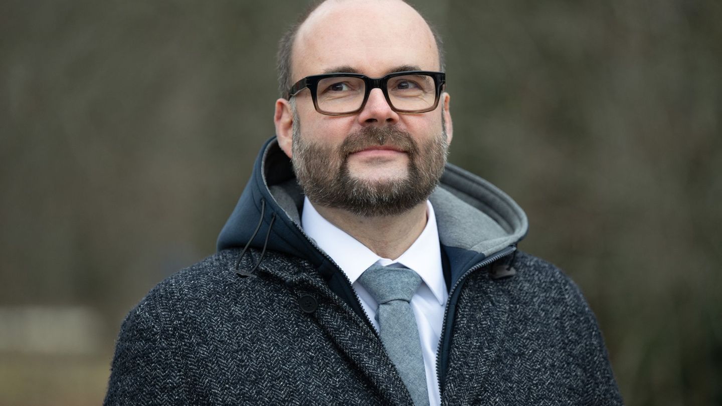 Sachsens Finanzminister Piwarz: "Wer mit schmutzigem Geld arbeitet, soll es verlieren." Foto: Sebastian Kahnert/dpa