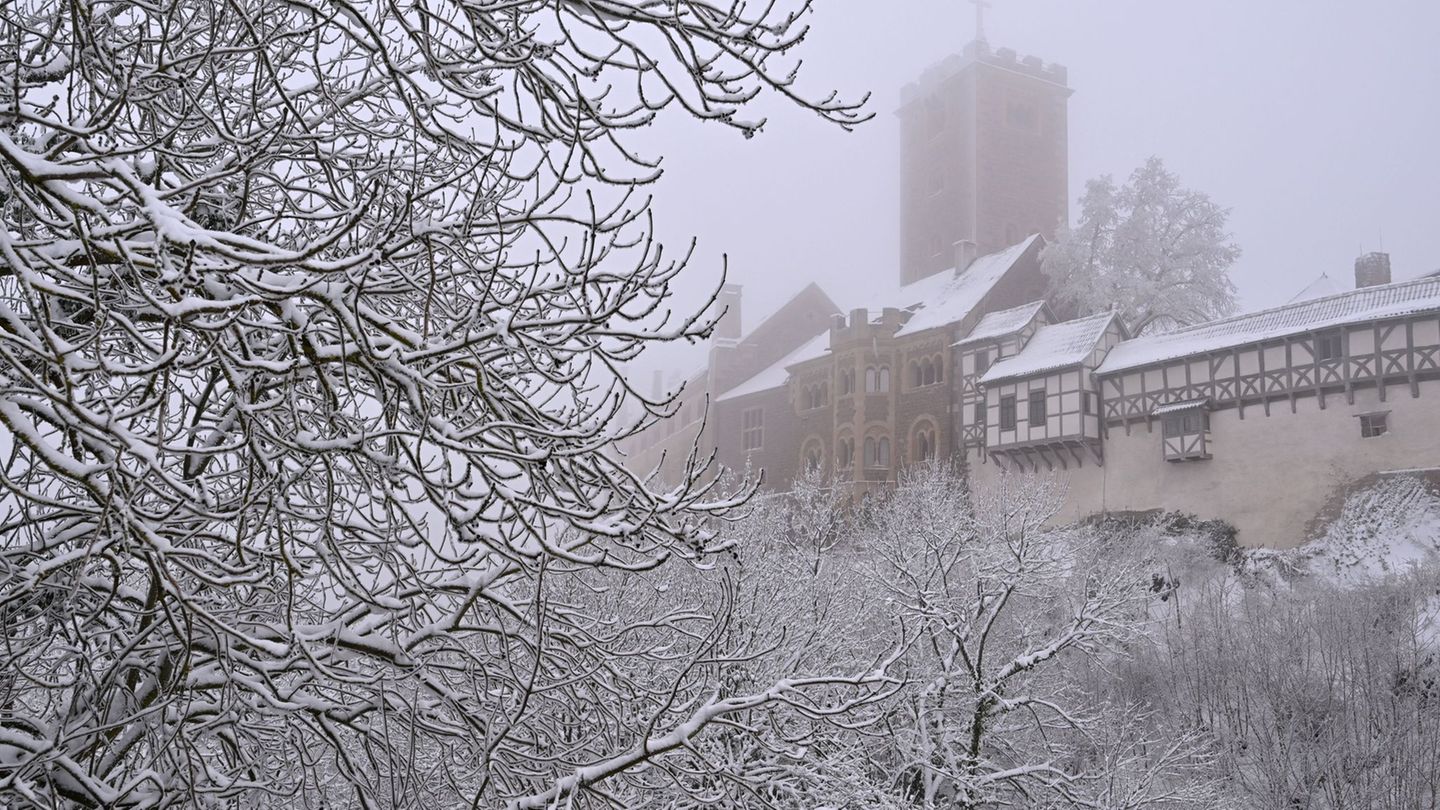 Mal wieder ein richtiger Winter in Thüringen - das zeigt die Monatsbilanz des Deutschen Wetterdienstes. Foto: Martin Schutt/dpa