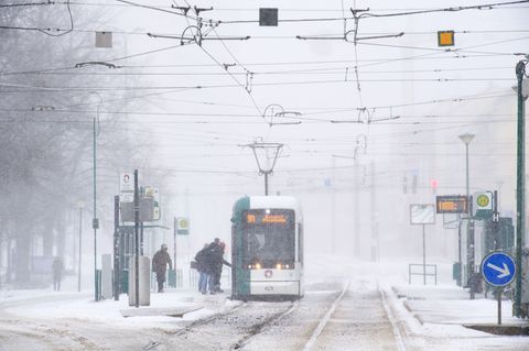 Die Gewerkschaft Verdi kündigt für Montag einen Warnstreik beim öffentlichen Nahverkehr in Brandenburg an. (Archivbild) Foto: So