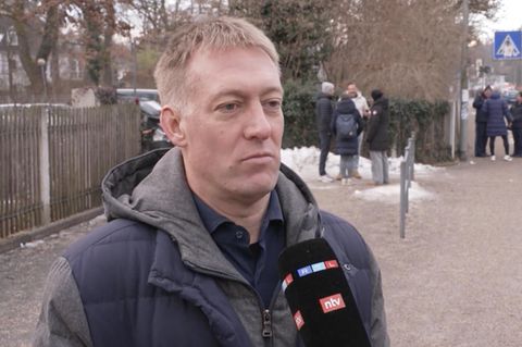 Vater zeigt Falschparker an