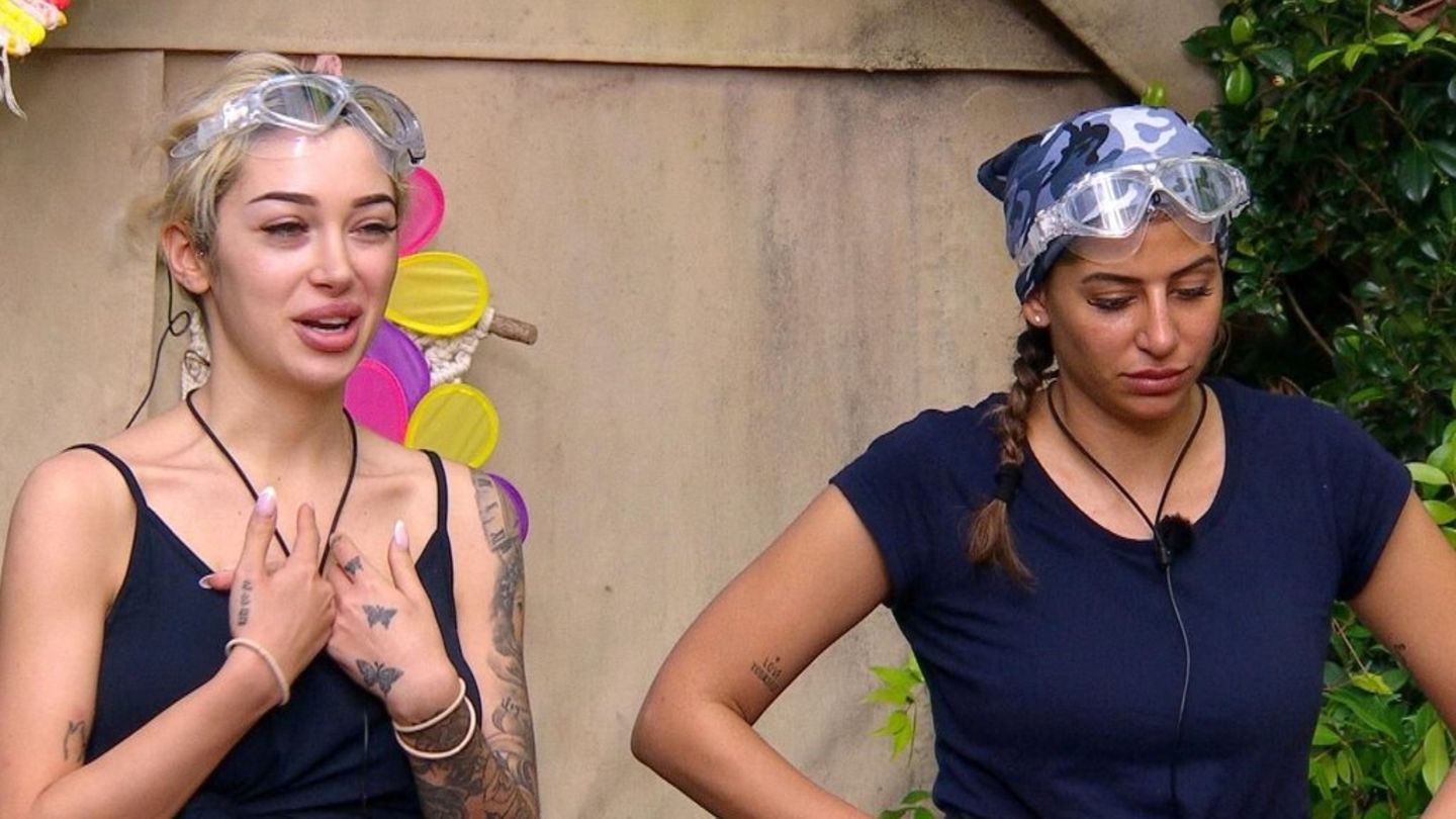 Ariel (l.) weigerte sich, in einer Prüfung mit Eva Benetatou anzutreten.