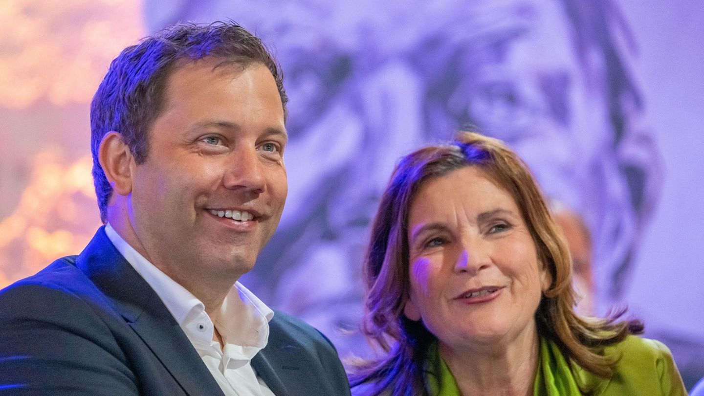 Die SPD im bayerischen Landtag fordert mehr Transparenz zum Ludwig-Erhard-Gipfel - auch die interne Compliance-Prüfung der Staat