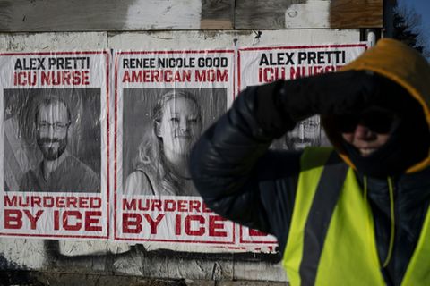 Protestplakate gegen ICE