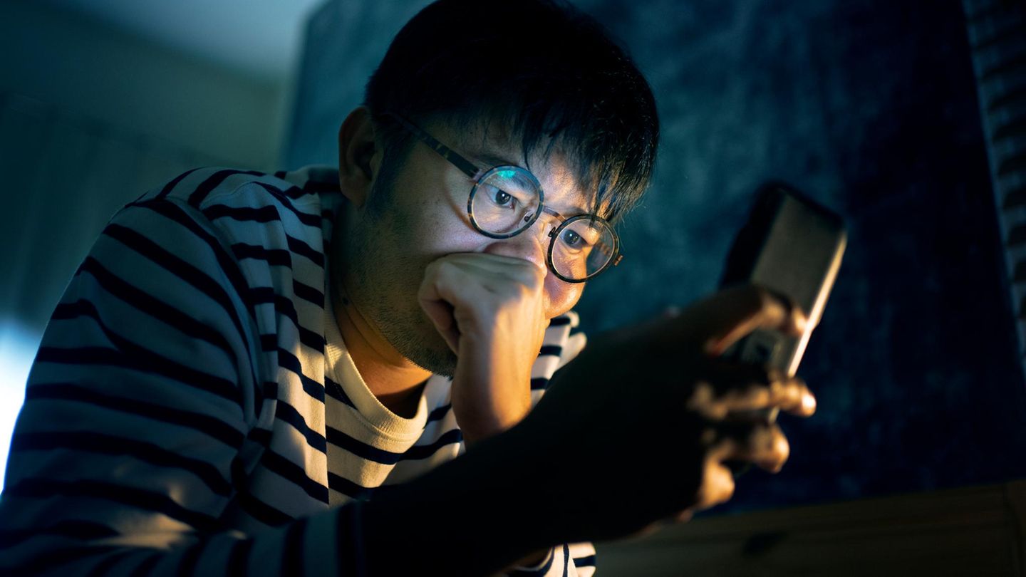 Beziehungsende: SMS an den Ex? Vorher sollten Sie diesen Text lesen