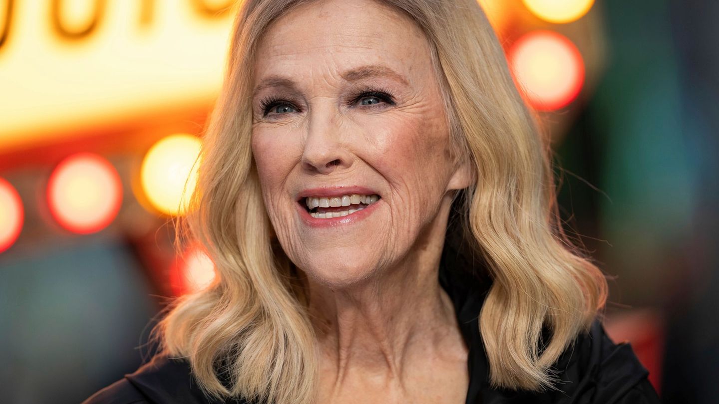 Catherine O'Hara hat für ihre Rollen mehrere Preise gewonnen. (Archivbild) Foto: Scott A Garfitt/Invision/AP/dpa