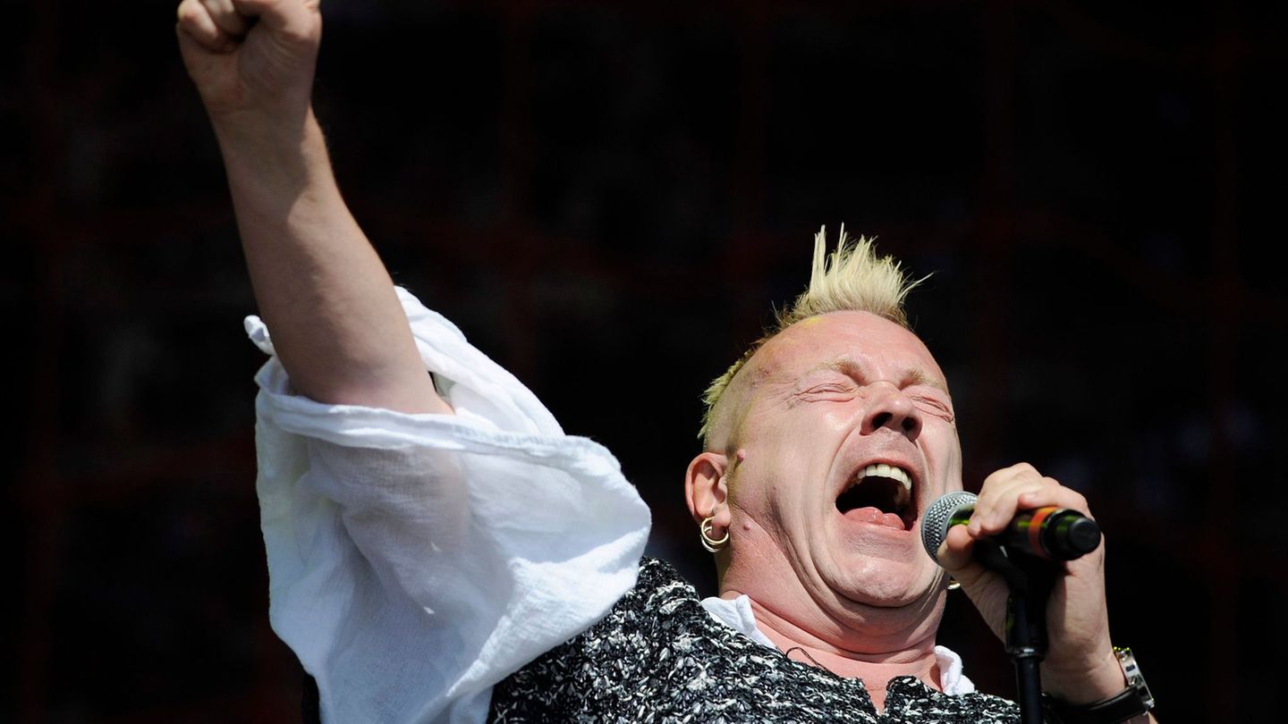 sie-nannten-ihn-johnny-rotten-punk-legende-und-sex-pistols-frontmann-john-lydon-wird-70