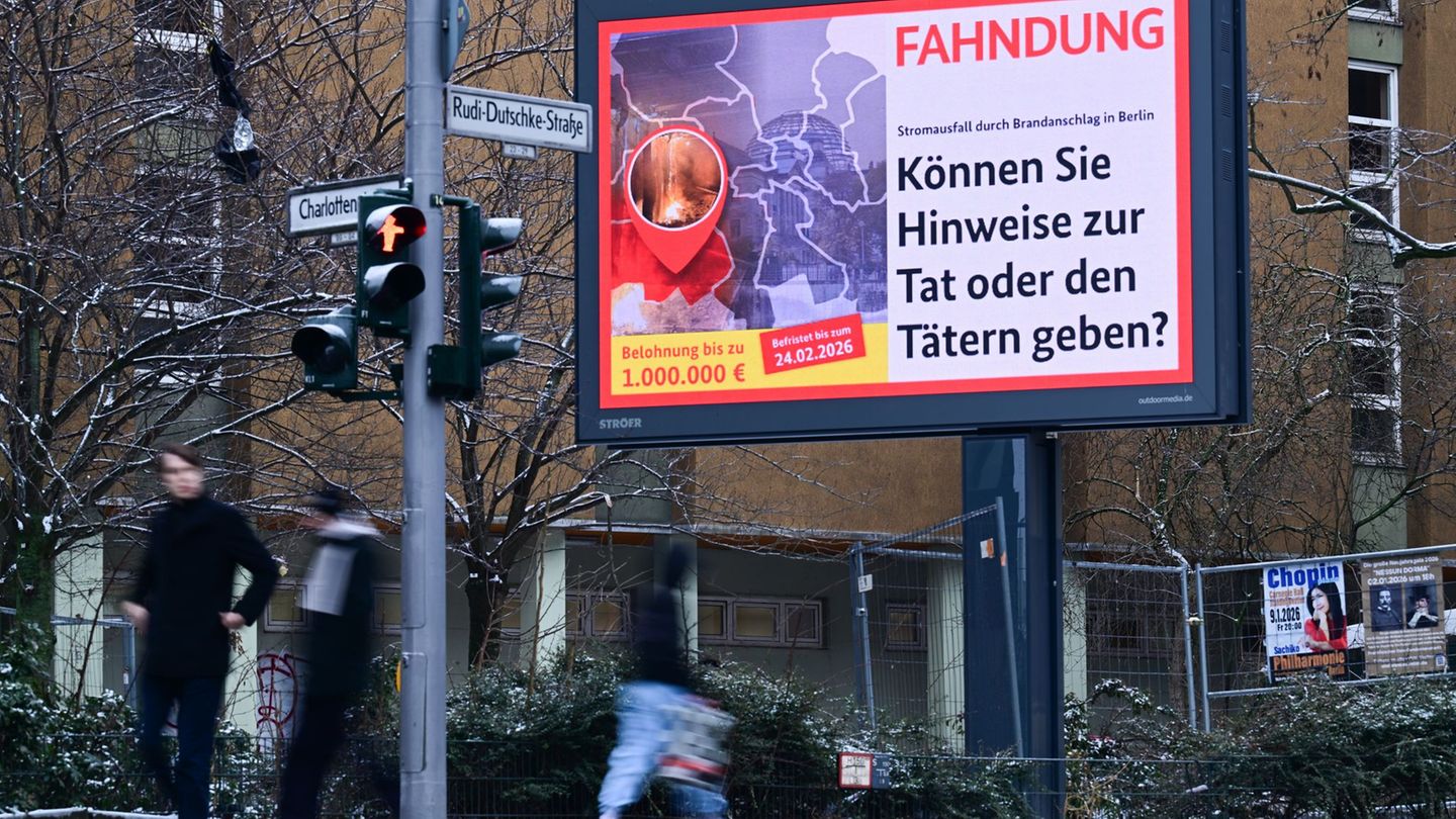 Einen Monat nach dem vermutlich linksextremen Brandanschlag ist noch kein Täter gefasst worden. (Archivbild) Foto: Sebastian Gol