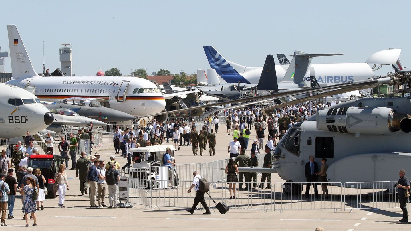 Der Bürgermeister von Schönefeld ist offen für die Ansiedlung einer Weltausstellung (Expo) in seiner Gemeinde (Archivbild). In S
