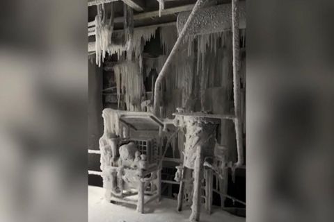 Videos zeigen vereiste Kraftwerke – eisige Kälte zermürbt Menschen in Ukraine